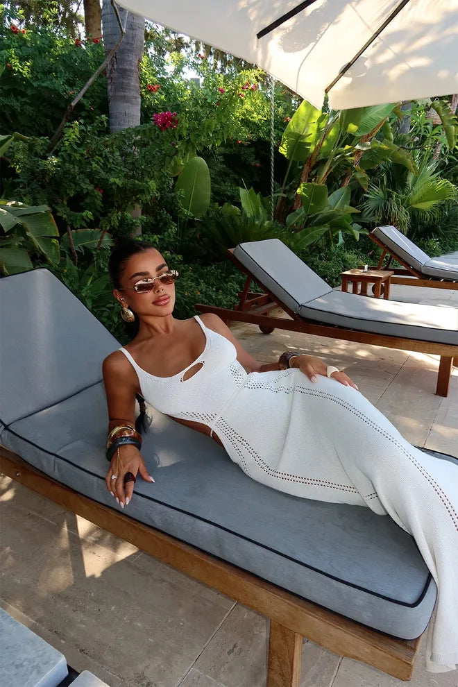 Vestido «Blanco Sublime» con recortes laterales